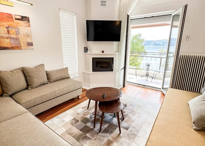 Casa Bianca Kastoria Luxury Lakefront 2Br 2Ba Apt