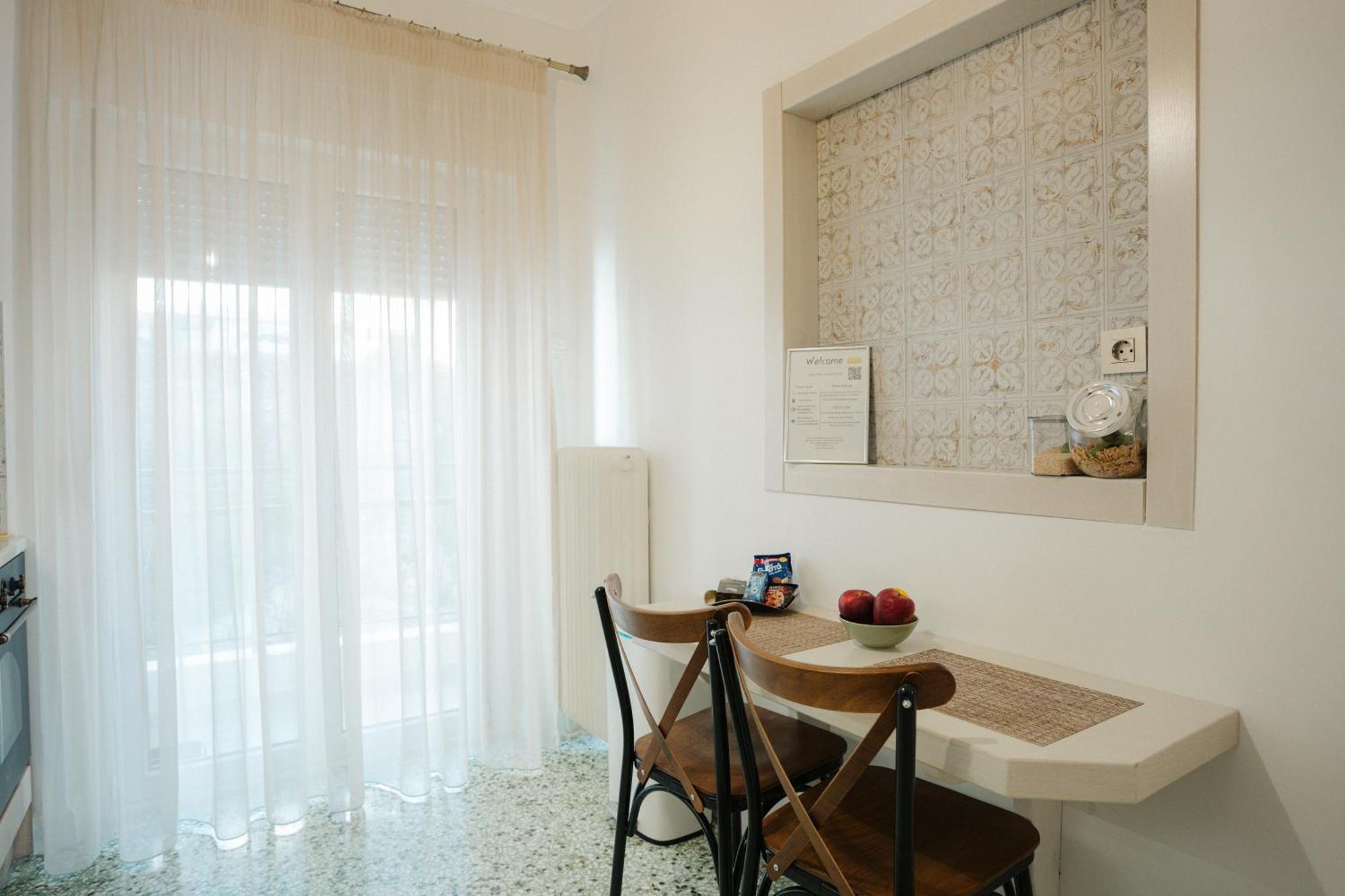 Casa Bianca Luxury Lakefront 2br 2ba