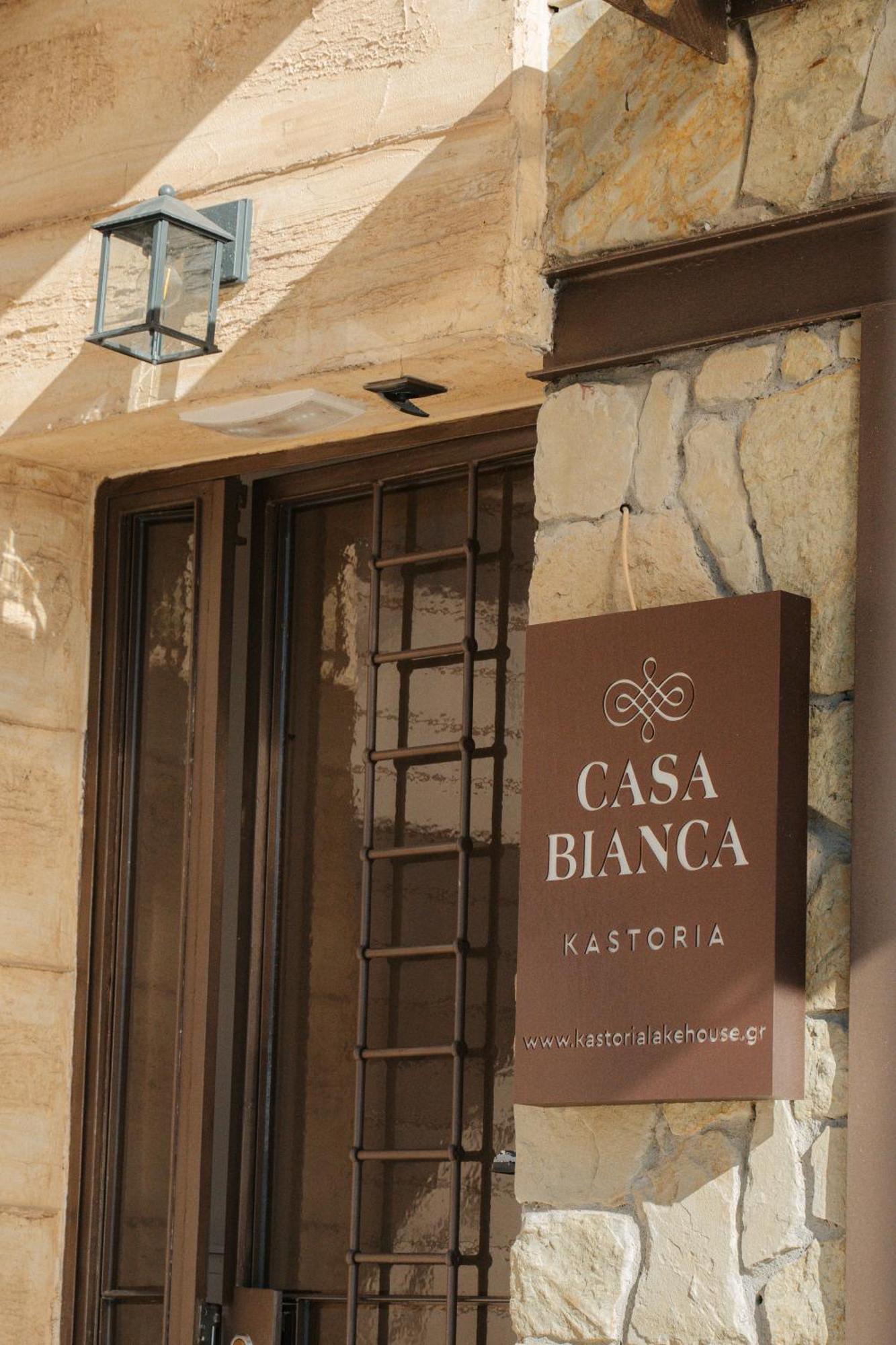 Casa Bianca Luxury Lakefront 2br 2ba Kastoria